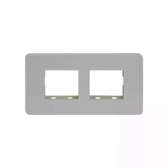 engem4modulegridframe4modulecover_cb93104fw00_front.jpg enGem 4 module grid frame + 4 Module Cover White | L&T
