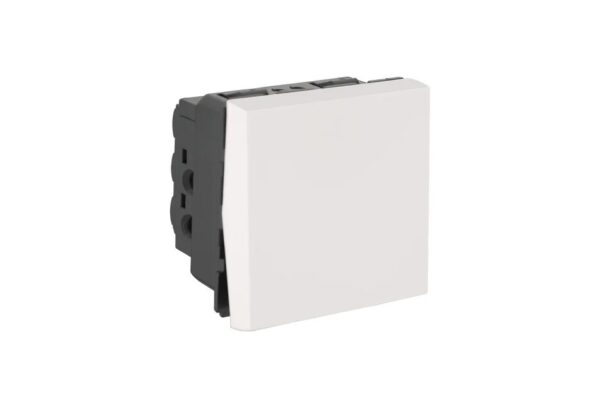 lg-679207-web-r.jpg MYRIUS 10A-Intermediate Switch-230V AC-2 Module-Classic White | Legrand